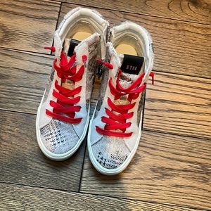 Steve Madden High Top